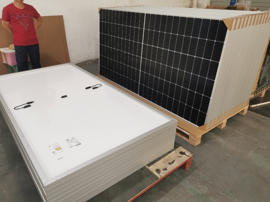 주문 반쪽 전지 단일결정 태양 전지판 540W 545W 550W 555W online manufacture